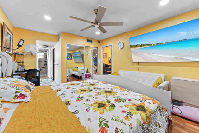 3940 NW 42nd Avenue 116, Lauderdale Lakes, FL 33319