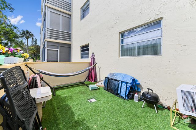 3940 NW 42nd Avenue 116, Lauderdale Lakes, FL 33319