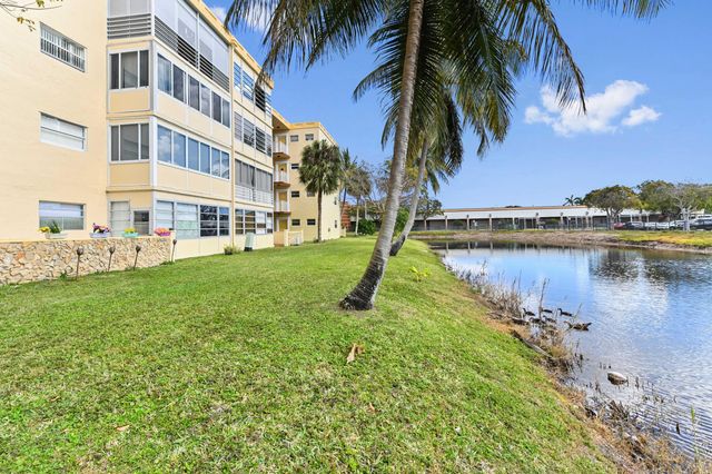 3940 NW 42nd Avenue 116, Lauderdale Lakes, FL 33319