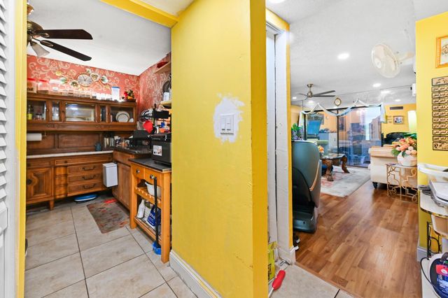 3940 NW 42nd Avenue 116, Lauderdale Lakes, FL 33319