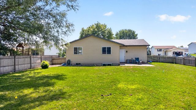 913 2nd Street NW, Byron, MN 55920