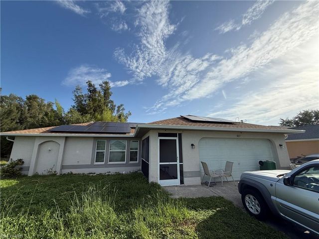 827 NE 17th TER, Cape Coral, FL 33909