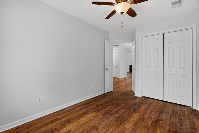 1004 Yellow Hawthorn, Summerville, SC 29483
