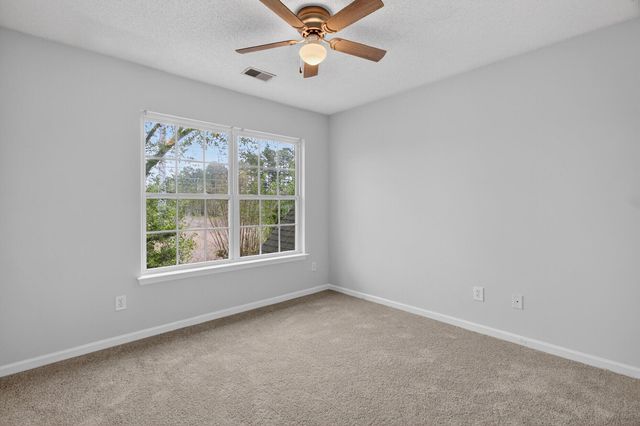 1004 Yellow Hawthorn, Summerville, SC 29483