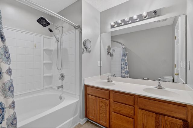 1004 Yellow Hawthorn, Summerville, SC 29483