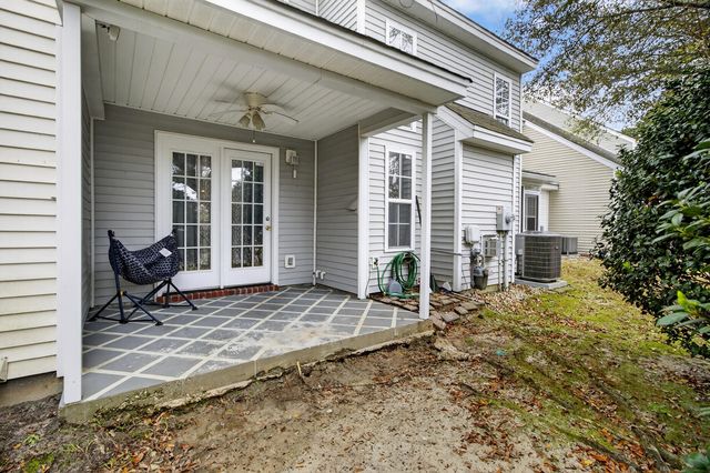 1004 Yellow Hawthorn, Summerville, SC 29483