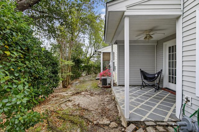 1004 Yellow Hawthorn, Summerville, SC 29483