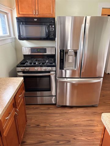 782 Pensacola Avenue, Pontiac, MI 48340