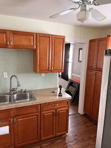 782 Pensacola Avenue, Pontiac, MI 48340