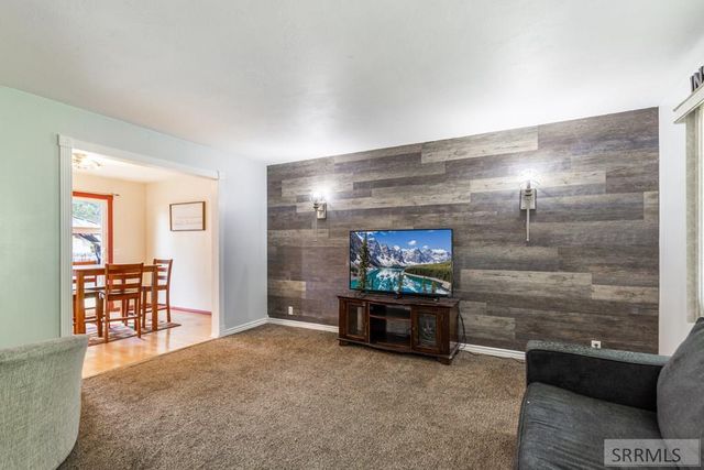 1355 Corinne Avenue, Idaho Falls, ID 83402