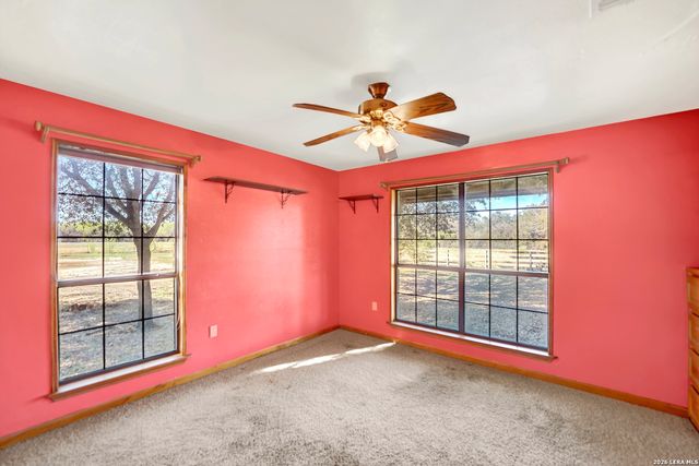 386 County Road 763, Devine, TX 78016