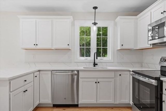 207 Wilson St, Haverhill, MA 01832