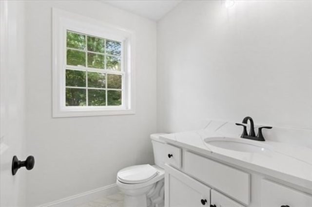 207 Wilson St, Haverhill, MA 01832