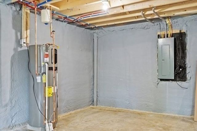 207 Wilson St, Haverhill, MA 01832