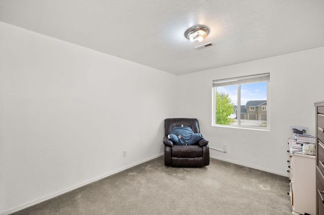 12417 W Pacific Ct, Airway Heights, WA 99001