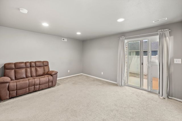 12417 W Pacific Ct, Airway Heights, WA 99001