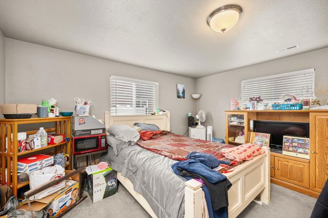 12417 W Pacific Ct, Airway Heights, WA 99001