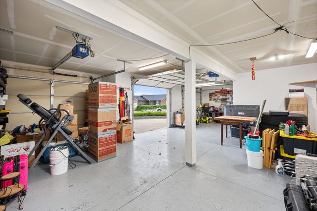 12417 W Pacific Ct, Airway Heights, WA 99001