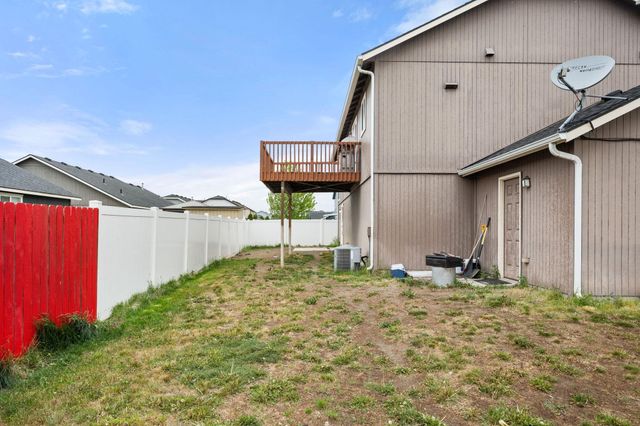 12417 W Pacific Ct, Airway Heights, WA 99001