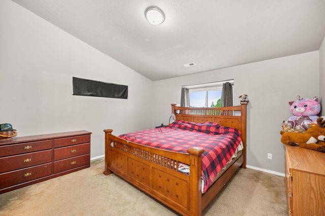 12417 W Pacific Ct, Airway Heights, WA 99001