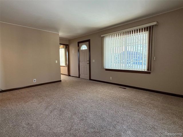 14955 Helen Street, Southgate, MI 48195