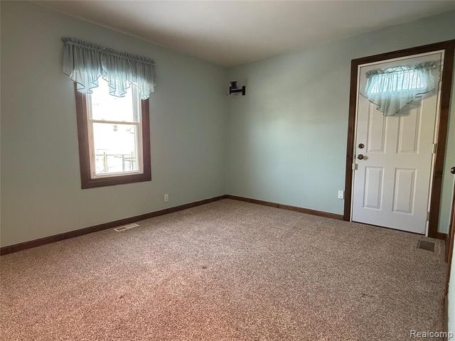 14955 Helen Street, Southgate, MI 48195