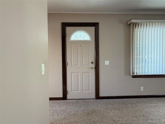 14955 Helen Street, Southgate, MI 48195