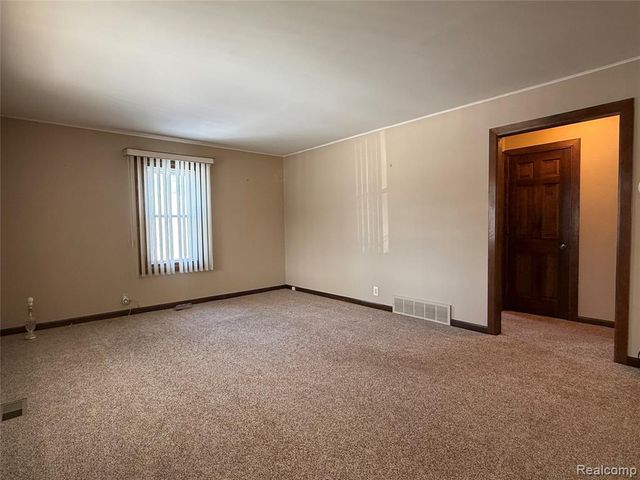 14955 Helen Street, Southgate, MI 48195