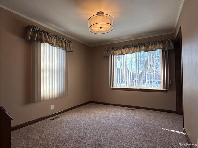 14955 Helen Street, Southgate, MI 48195