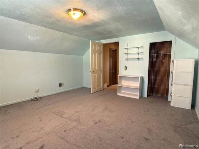 14955 Helen Street, Southgate, MI 48195