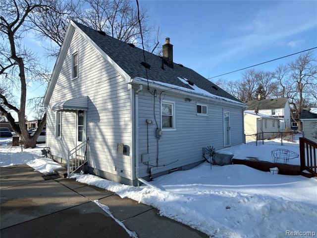 14955 Helen Street, Southgate, MI 48195