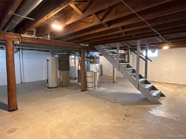 14955 Helen Street, Southgate, MI 48195