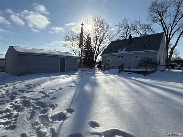 14955 Helen Street, Southgate, MI 48195