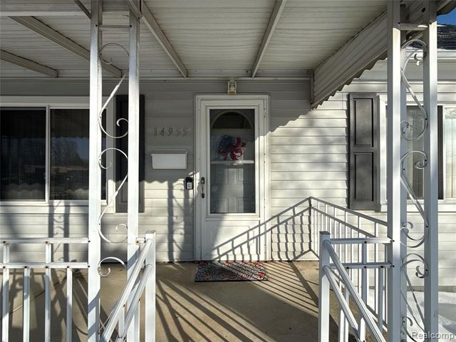 14955 Helen Street, Southgate, MI 48195