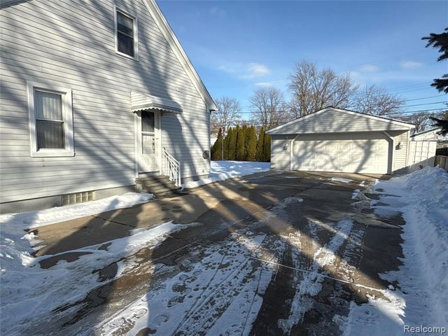 14955 Helen Street, Southgate, MI 48195