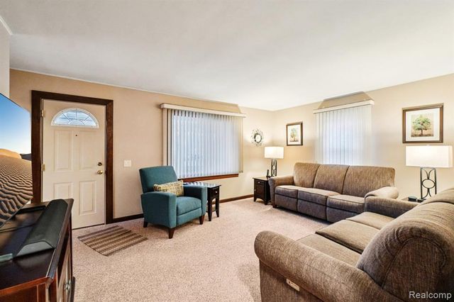 14955 Helen Street, Southgate, MI 48195