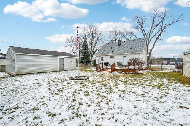 14955 Helen Street, Southgate, MI 48195