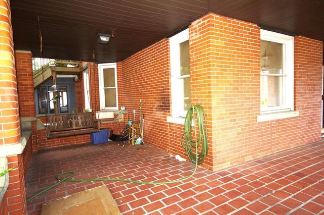 426 E 2nd Ave. AVENUE, Tarentum, PA 15084