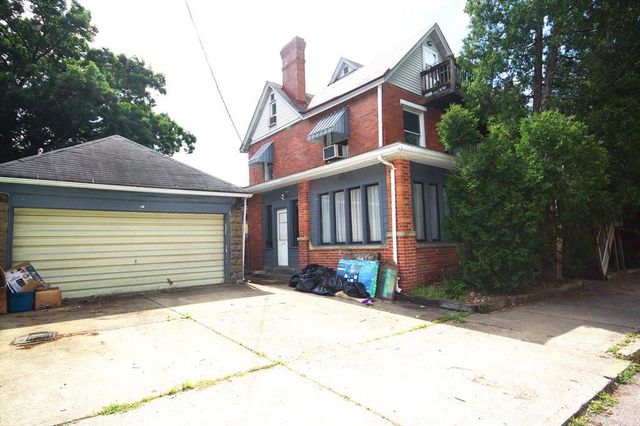 426 E 2nd Ave. AVENUE, Tarentum, PA 15084