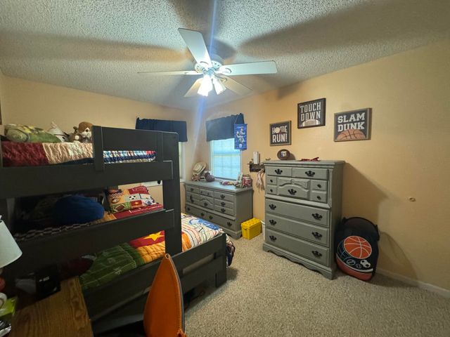 7812 Nadine Road, Houston, MO 65483