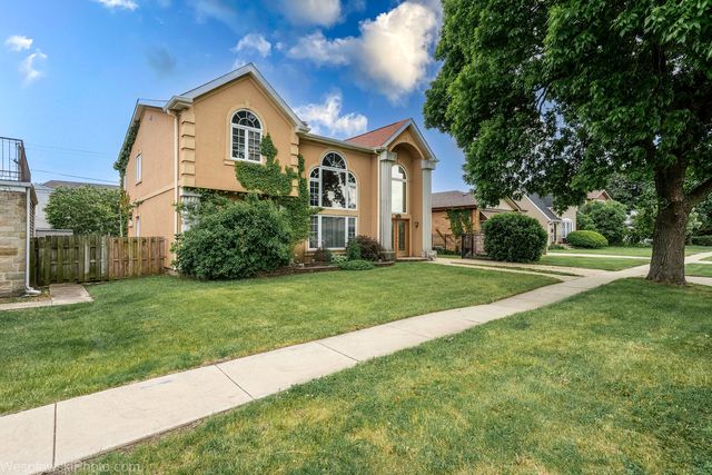 7305 W Foster Avenue, Harwood Heights, IL 60706