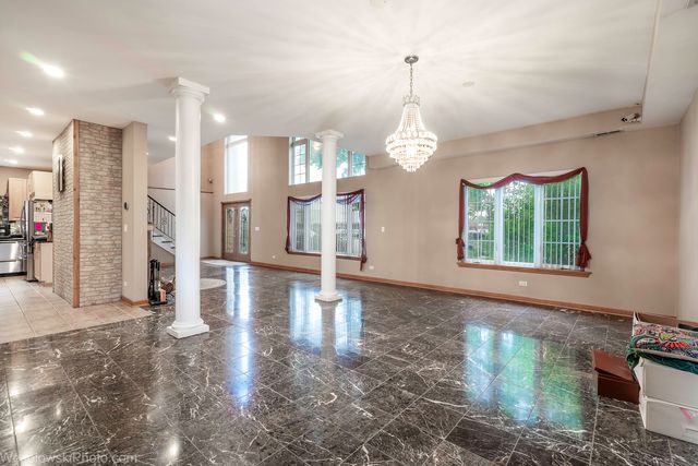 7305 W Foster Avenue, Harwood Heights, IL 60706