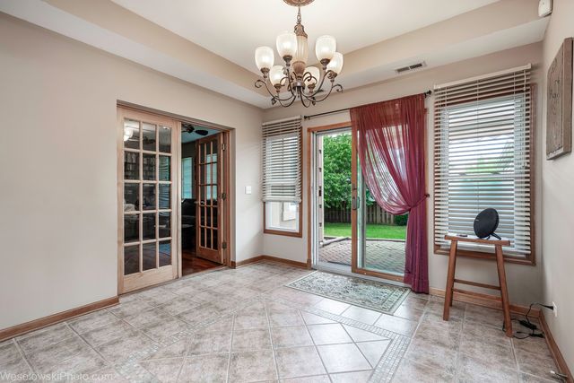 7305 W Foster Avenue, Harwood Heights, IL 60706