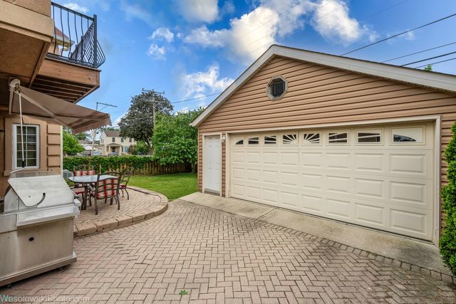 7305 W Foster Avenue, Harwood Heights, IL 60706