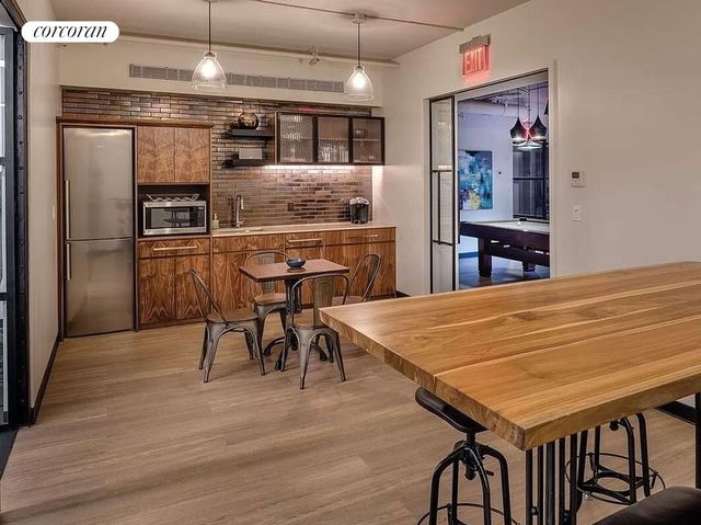 308 E 38th St Apt 22C, New York City, NY 10016
