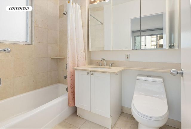 308 E 38th St Apt 22C, New York City, NY 10016