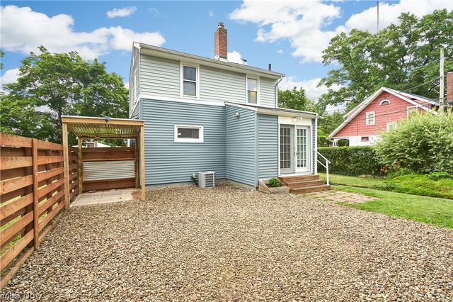 350 Oxford Avenue, Akron, OH 44310
