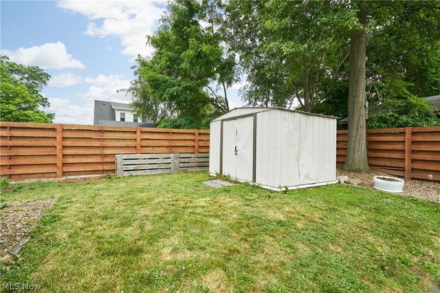 350 Oxford Avenue, Akron, OH 44310