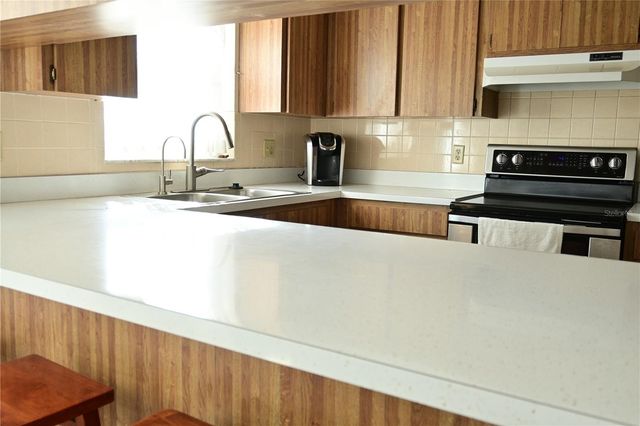 9528 JOE EBERT ROAD, Seffner, FL 33584