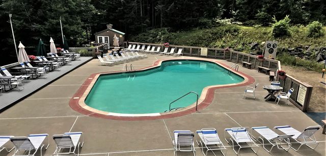 14 High Top Road B124, Wilmington, VT 05363